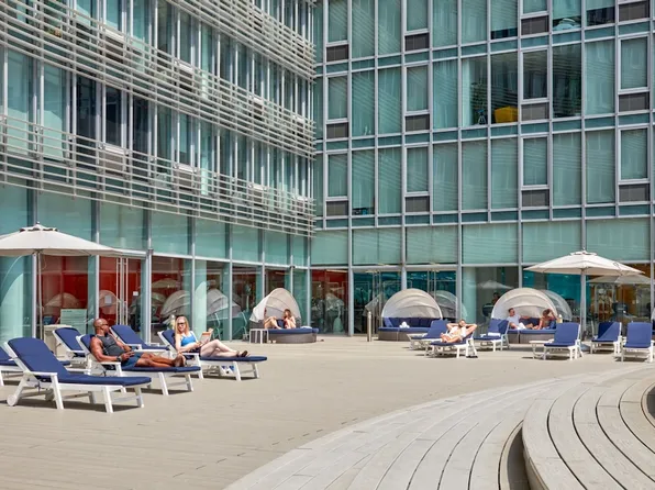 550 West 54th Street image 10 of 27