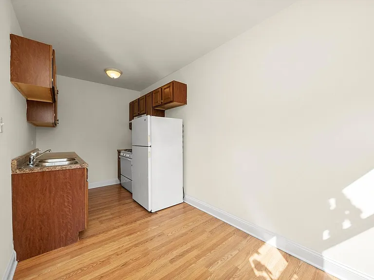 2600 Kimball LLC — Photo 8