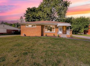 2314 Middlebelt Rd, West Bloomfield, MI 48324