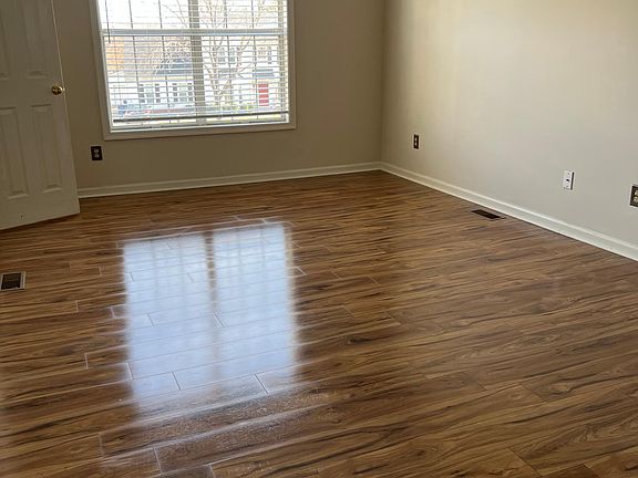 4th image of 630 Green Orchard Dr