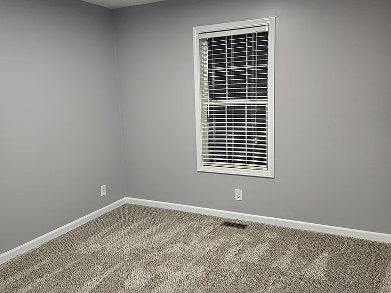 810 Buckhorn Dr — Photo 8