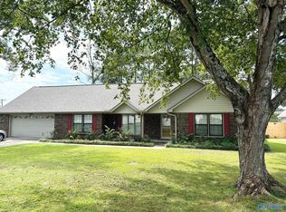 2103 Berwick Pl SW, Decatur, AL 35603