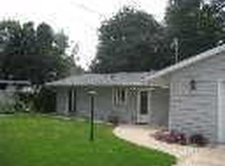 2043 Island Dr, Wayland, MI 49348