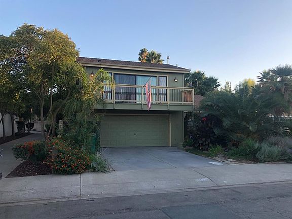 2nd image of 2240 Newbury Cir