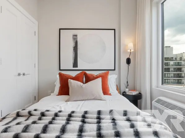 286 Rider Avenue image 8 of 17