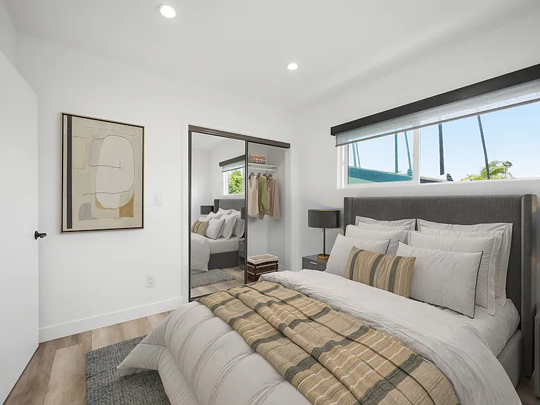 2561 W Avenue 30 #7 — Photo 23