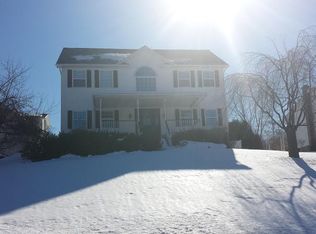 702 Park St, Mayfield, PA