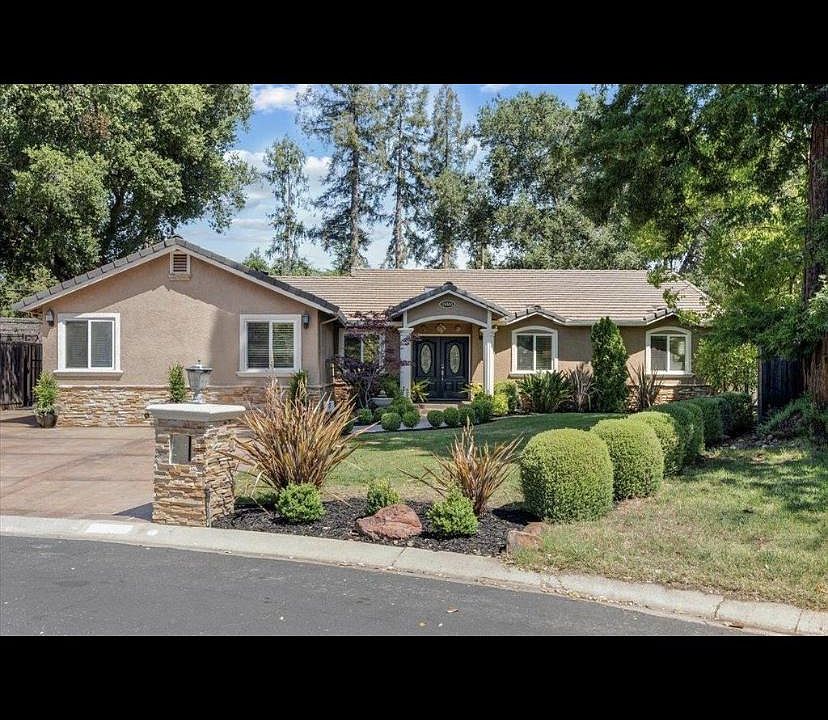 1st image of 15551 Flintridge Dr