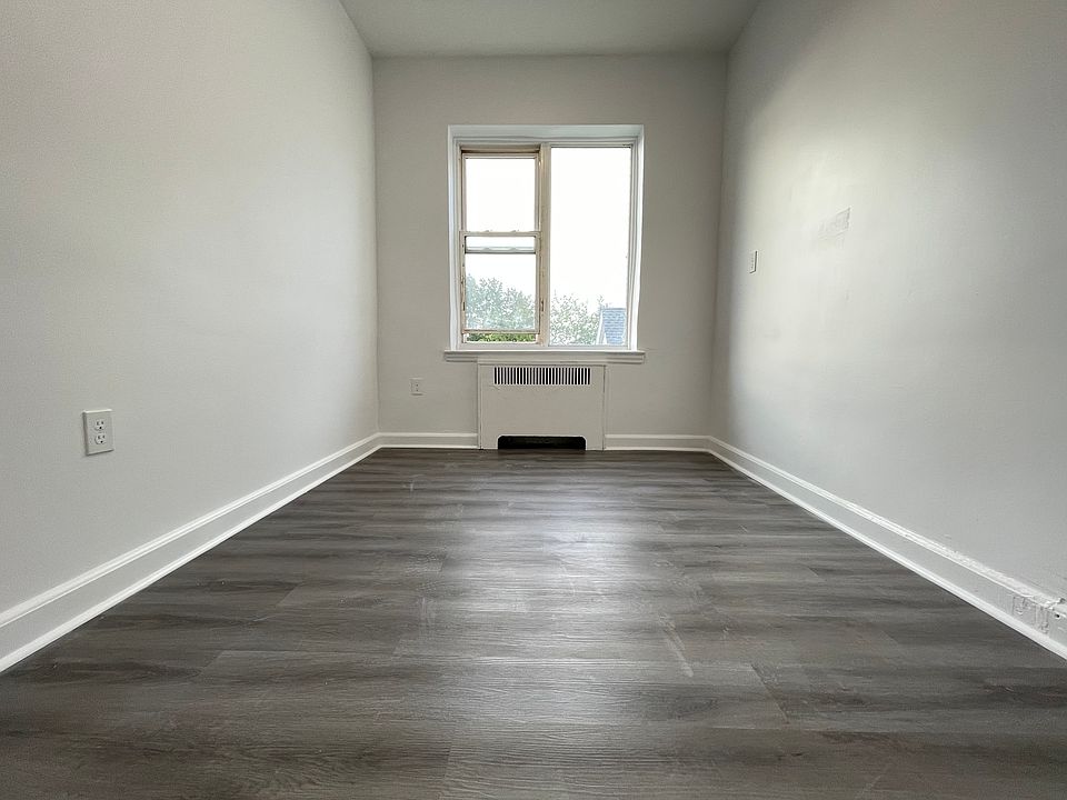 2nd image of 824 Avenue C #33E