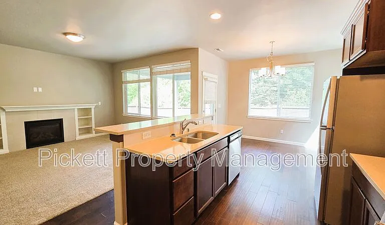 2122 SW Nautical St — Photo 4