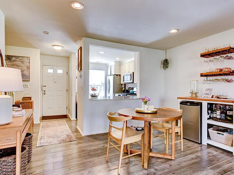 72 Quince Ct — Photo 5
