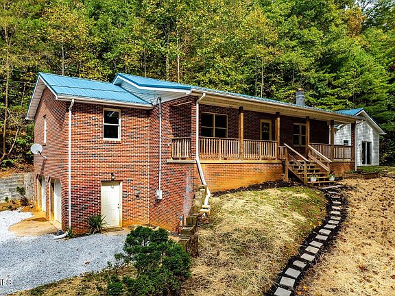 5th image of 175 Richardson Hollow Rd