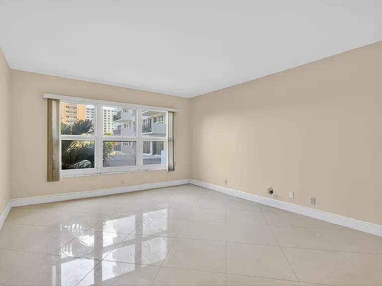 405 N Ocean Blvd #208 — Photo 25