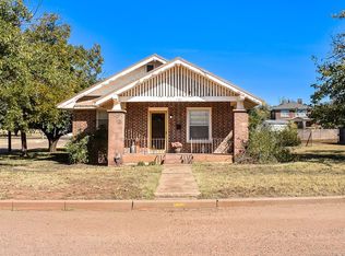 123 W 1st St, Spur, TX 79370