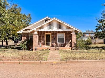123 W 1st St, Spur, TX, 79370
