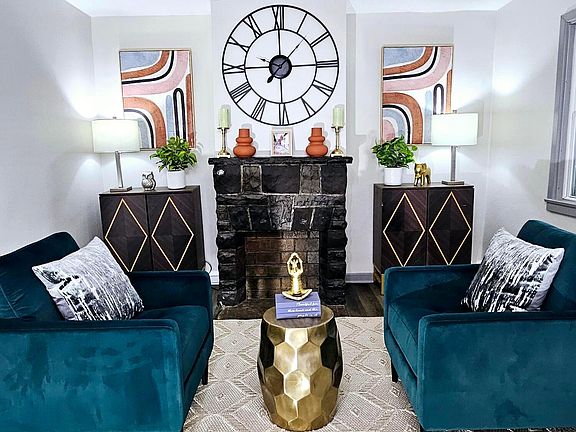 5th image of 2266 Parkwood Ave