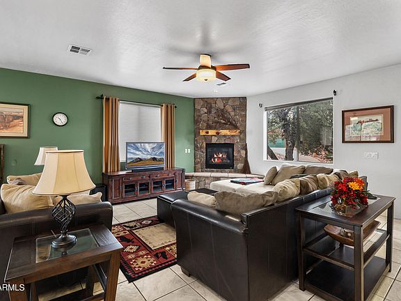 2nd image of 314 W Christopher Point