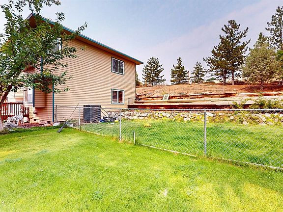 5th image of 126 Hale Avenue W