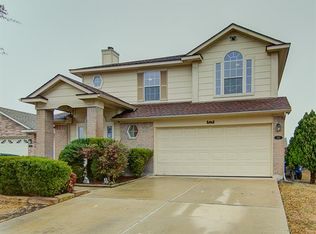 212 Brickyard Ln, Jarrell, TX 76537