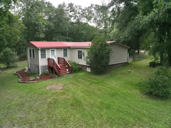 349 Bird Dog Ln, Cottageville, SC 29435