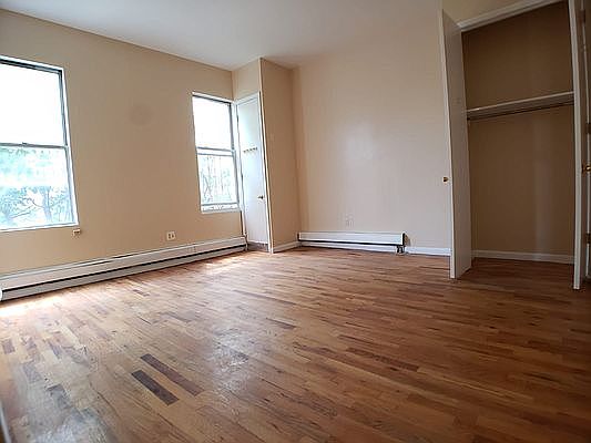 4th image of 258 Boerum St #2