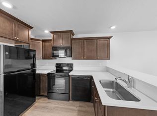 675 N Reed St #301, Sisters, OR 97759