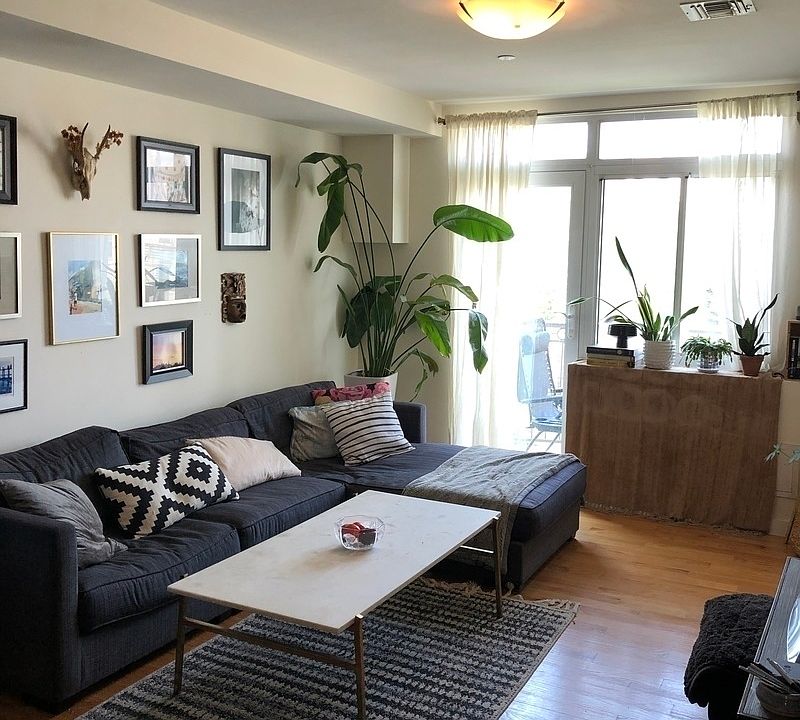 1st image of 11 Meserole St APT 4A