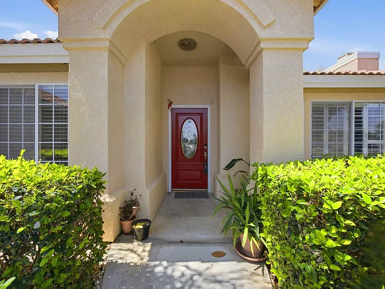 10721 Loughton Ave — Photo 3