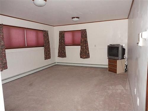 5th image of 468 Valley View Dr
