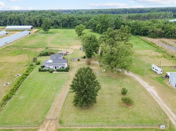 211 McGee Church Rd, Clinton, NC 28328