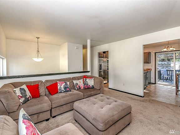 3rd image of 6137 S Cushman Ave