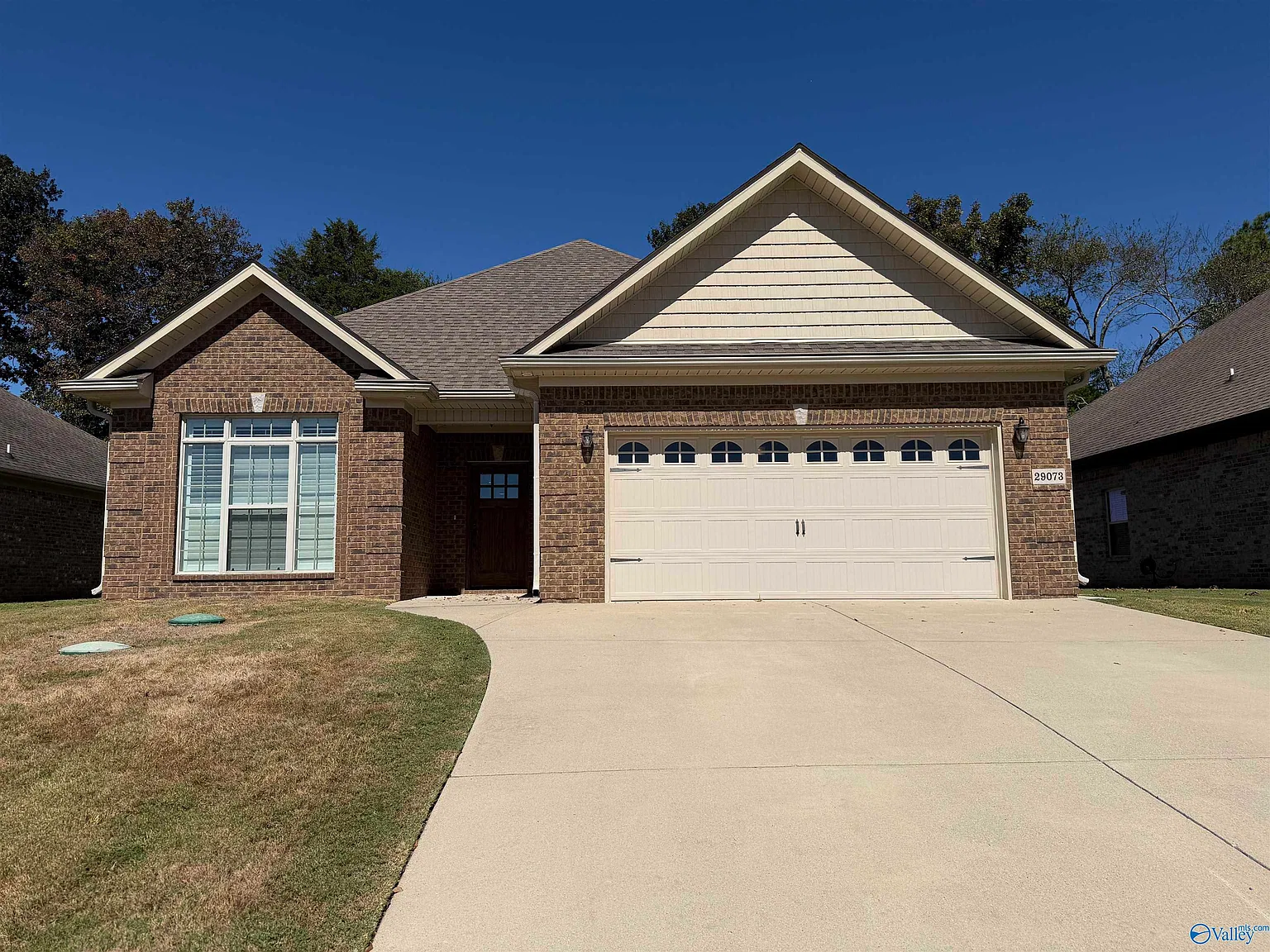 3 bed, 2.0 bath, 1597 sqft, $1,800 — Photo 1