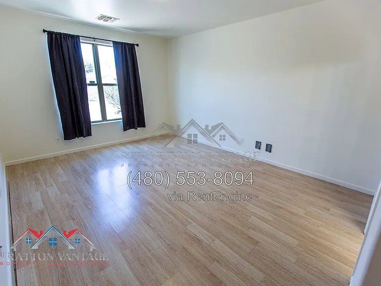 42322 W Lunar St — Photo 26