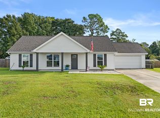 228 Lakefront Cir, Summerdale, AL 36580