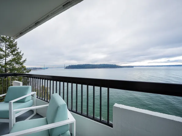 Shorewood Manor - West Vancouver