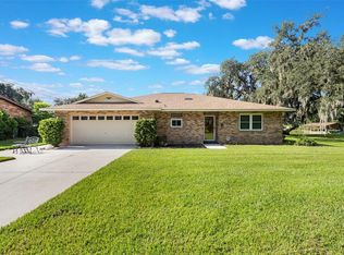 5614 E Harbor Dr, Fruitland Park, FL 34731