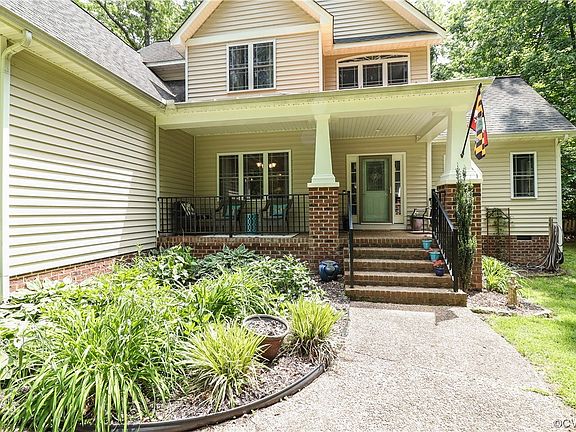 2nd image of 9831 Paisley Ln