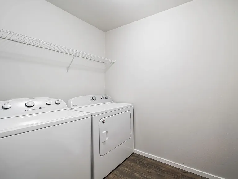 21000 Viking Ave NW — Photo 13