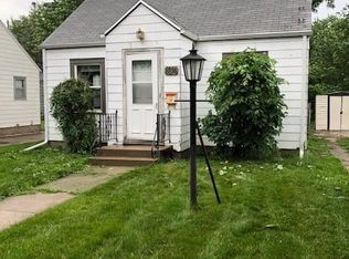 1214 S Glendale Ave, Sioux Falls, SD 57105