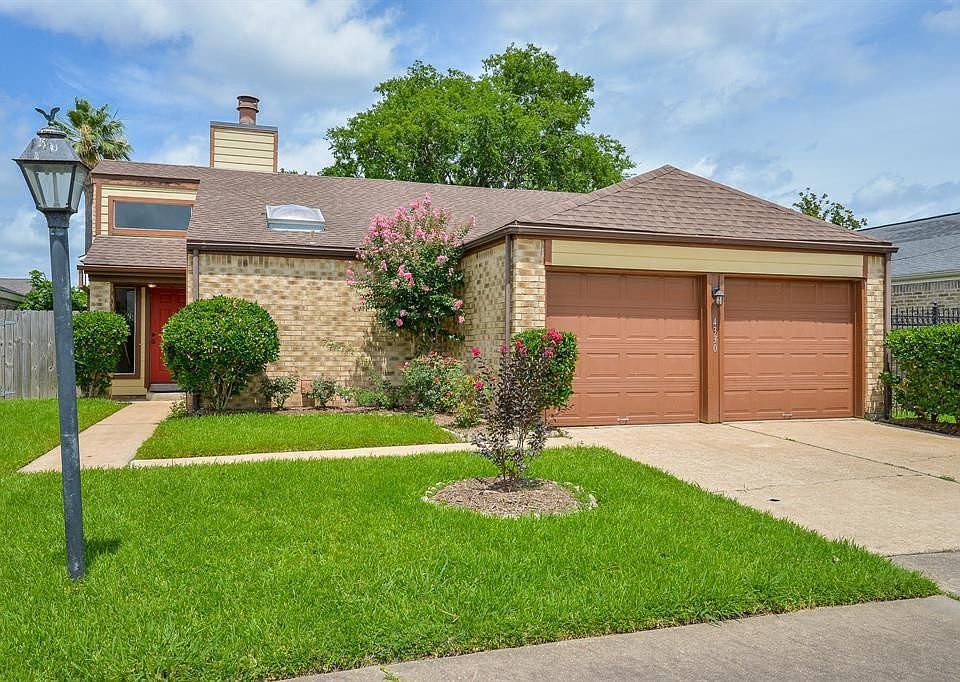 1st image of 4330 Willow Beach Dr