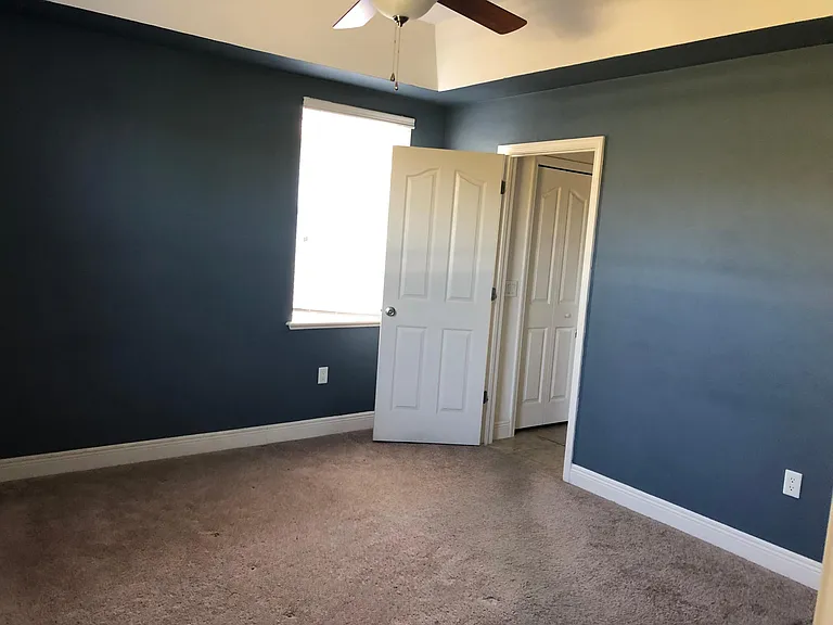 7601 SW 87th Ter — Photo 5