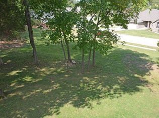 5535 S Ridge Top Ave, Springfield, MO 65804