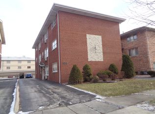 (Undisclosed Address), Chicago Ridge, IL 60415