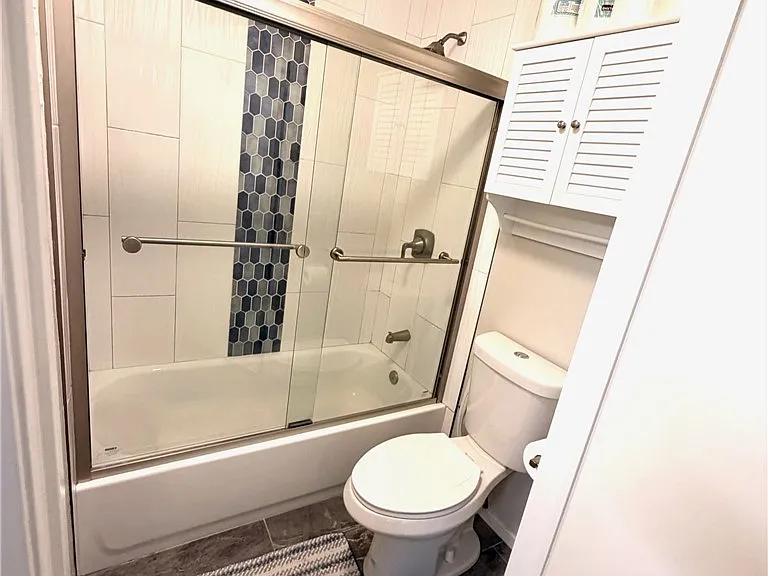 7025 Glade Ave #19 — Photo 5