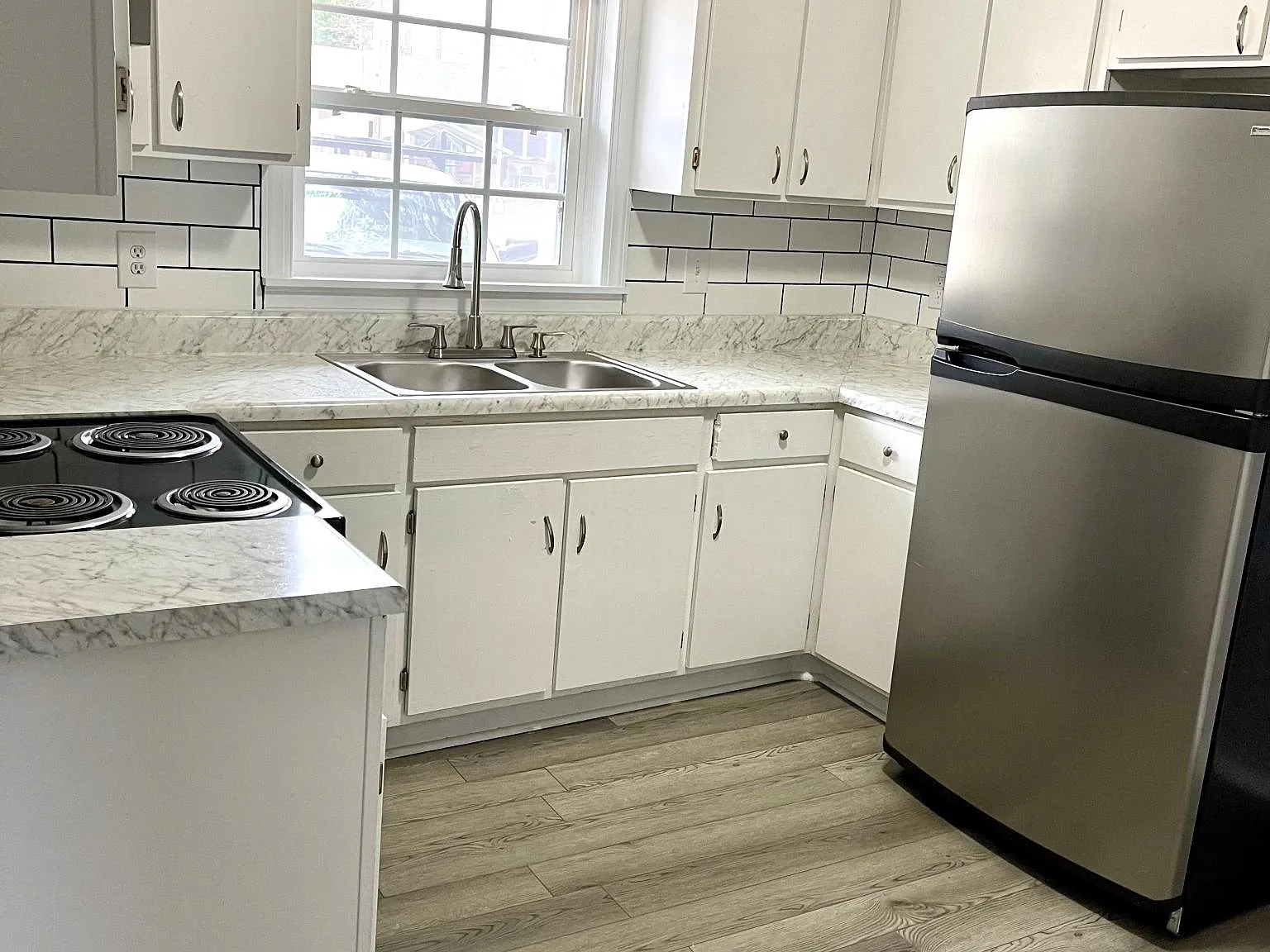 4 bed, 2.5 bath, 1944 sqft, $1,595 — Photo 3