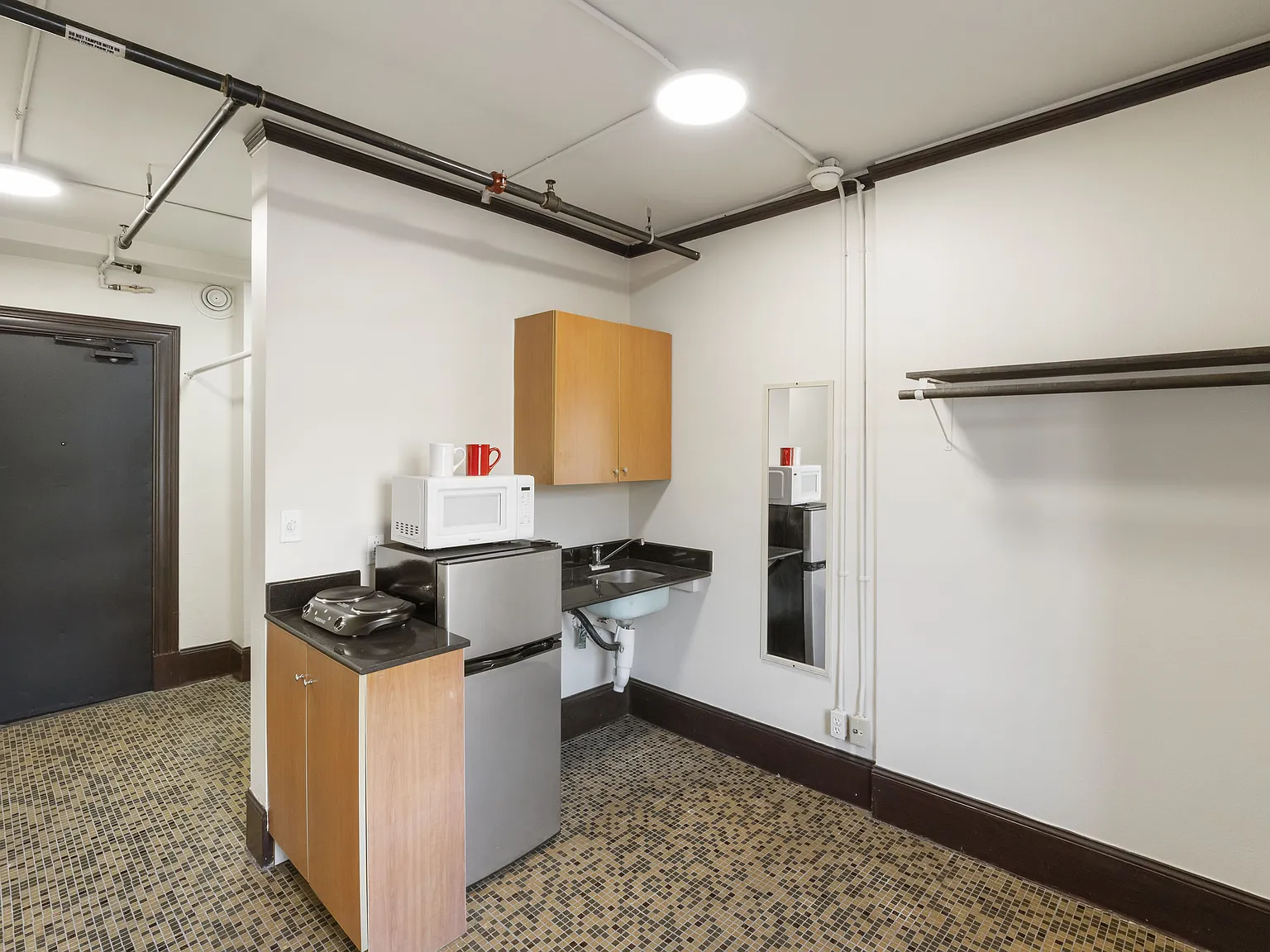 Alps Hotel — Photo 2