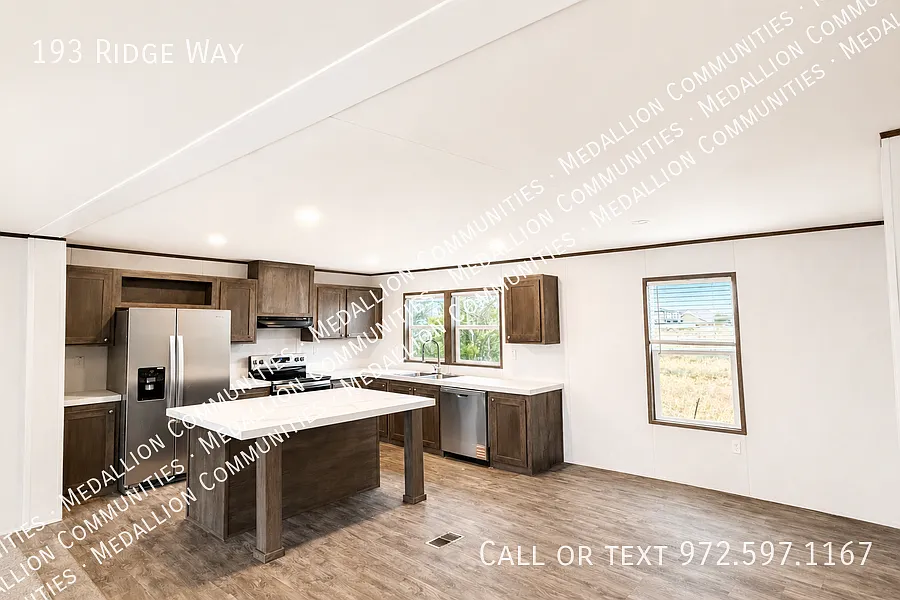 Building Photo - 193 Ridge Blf