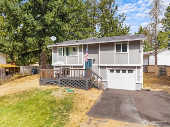 203 W Seattle Street, Rainier, WA 98576