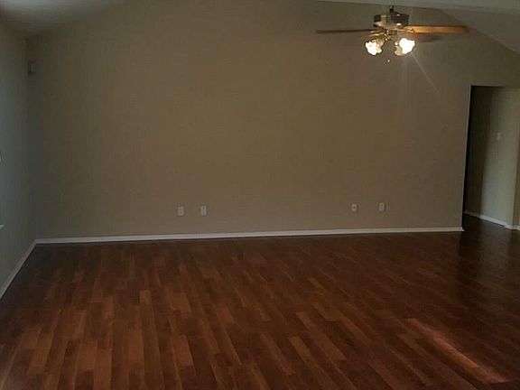 4th image of 11138 Linden Gate Dr