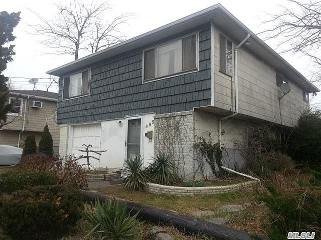 2nd image of 485 Nassau Ave